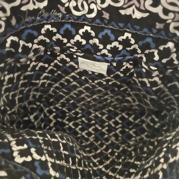 Vera Bradley Tote Retired Canterberry Cobalt. - Picture 3 of 7